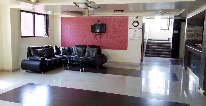 Hotel Parth Executive Lātūr Esterno foto